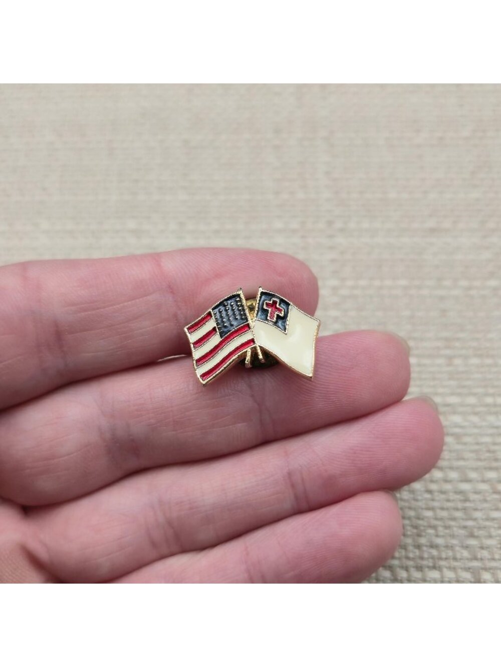 Christian Cross & American Flag Dual Crossed Flags Enamel Lapel Pin A8975